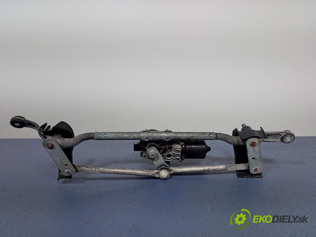 Mazda 3 2015 mechanizmus motor: Stierače: Predná časť: BJS76737X