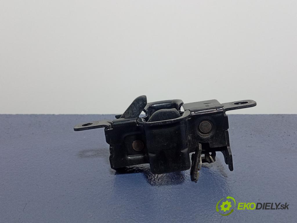 Mercedes Cl 2008 zámek masky: A2218800160