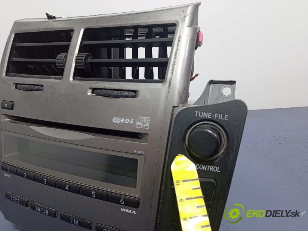 Toyota Yaris 2009 Radio I Navigácia: 86120-0D510