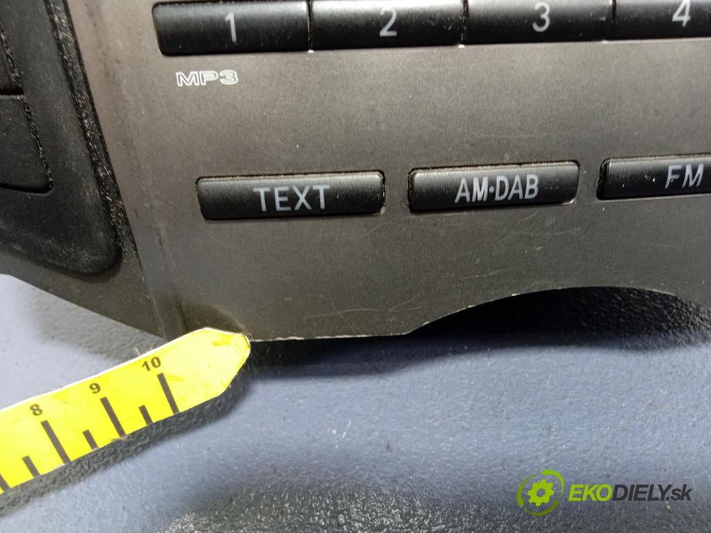 Toyota Yaris 2009 Radio I Navigácia: 86120-0D510