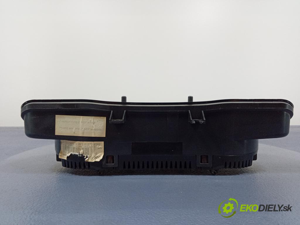 Vw Passat 2000 prístrojovka/ budíky 3B0920822