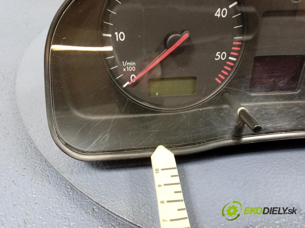 Vw Passat 2000 prístrojovka/ budíky 3B0920822