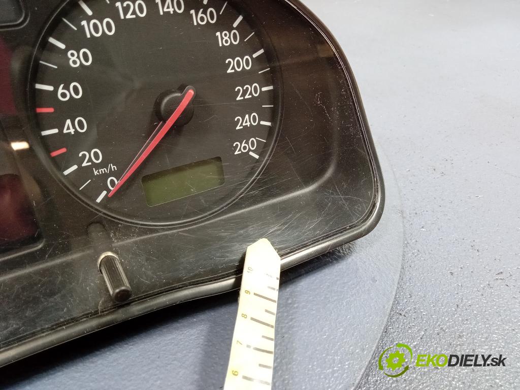 Vw Passat 2000 prístrojovka/ budíky 3B0920822
