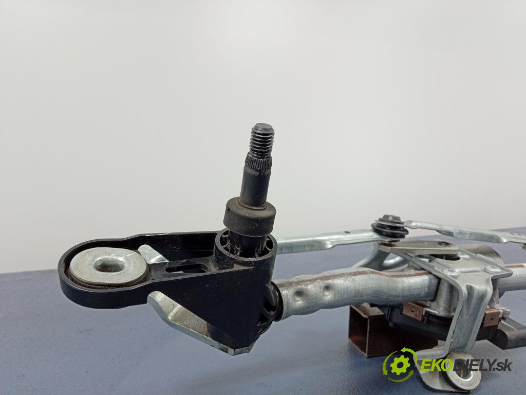 Ford Ecosport 2020 mechanizmus motor: Stierače: Predná časť: GN15-17504-AE