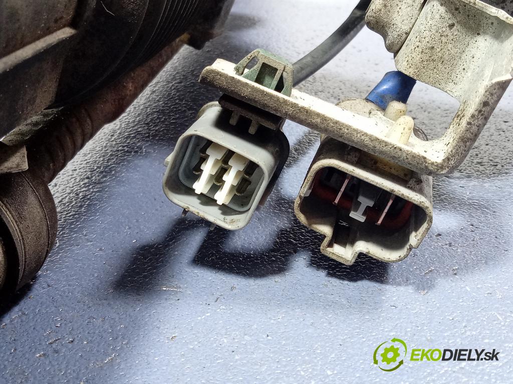 Honda Civic 2004 Prenos: volant 01