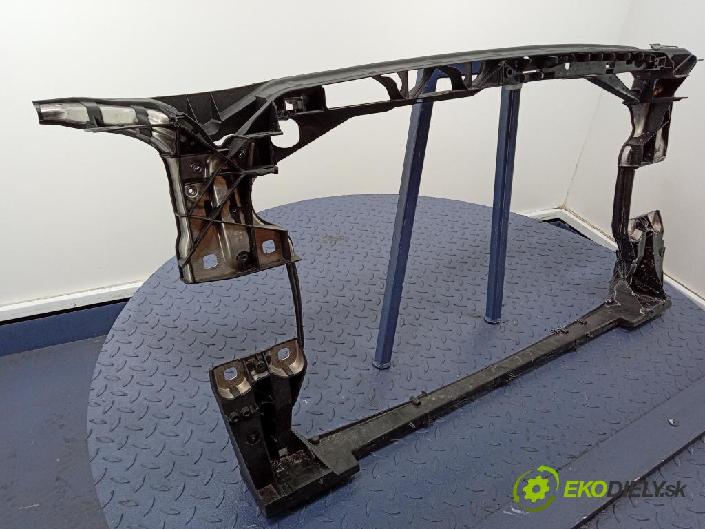 Audi A4 0 výztuha Čelní / stěna Přední 8W0805594E