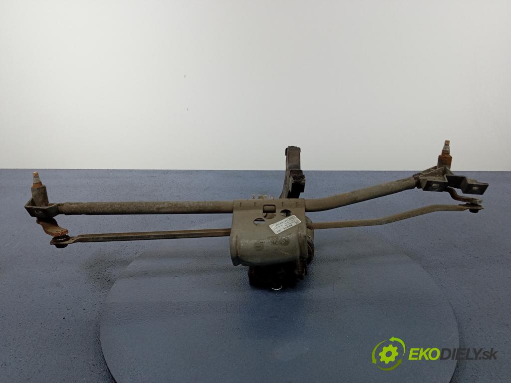 Audi A6 1997 mechanizmus motor: Stierače: Predná časť: 4A1955023C