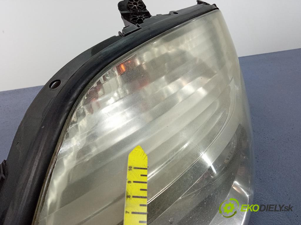 Renault Scenic 2001 Reflektor: Vľavo: 7700432098