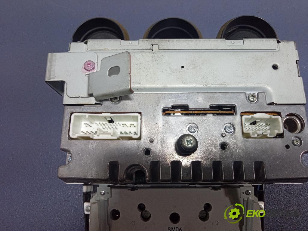 Mazda 6 2006 Radio I Navigácia: GR4B66DSX