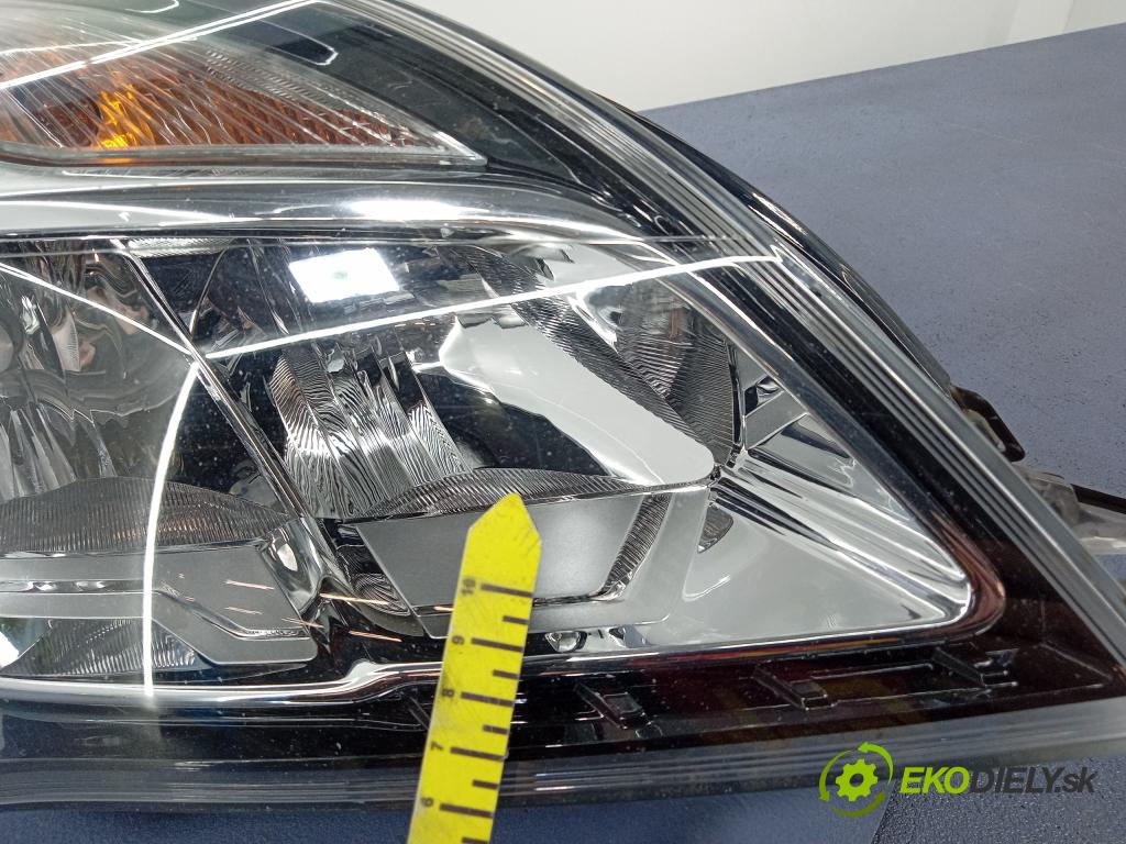 Opel Meriva 0 Reflektor: v pravo: 13372320