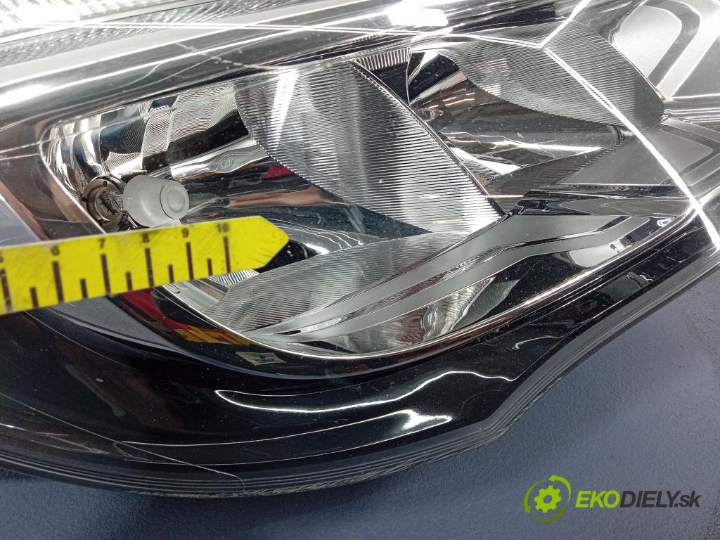 Opel Meriva 0 Reflektor: v pravo: 13372320