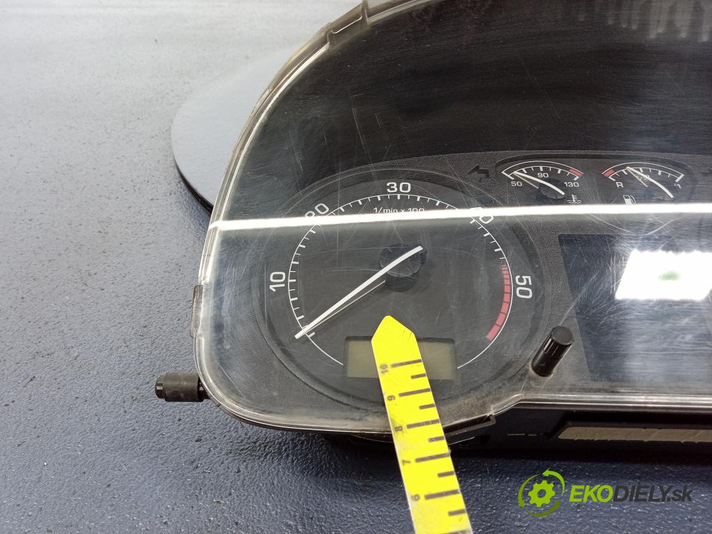 Skoda Octavia 2003 Přístrojová deska 1U0920841J