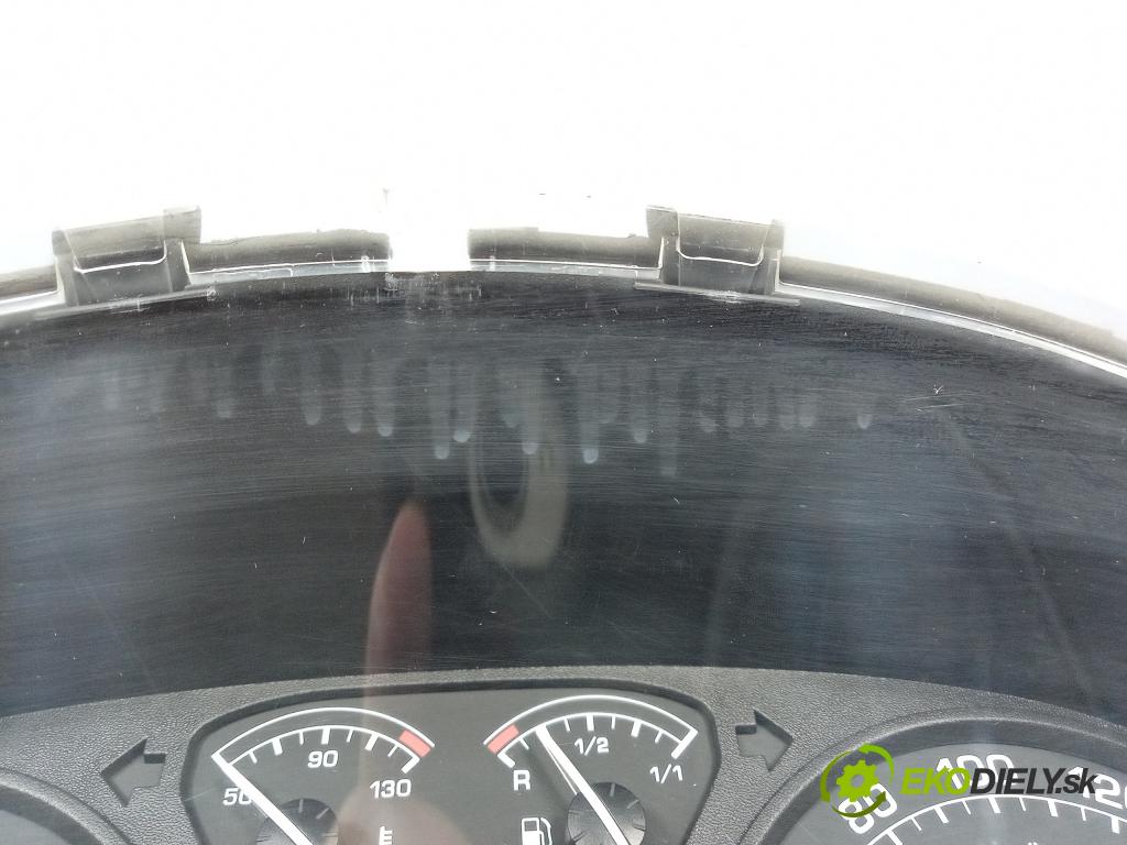 Skoda Octavia 2003 Přístrojová deska 1U0920841J