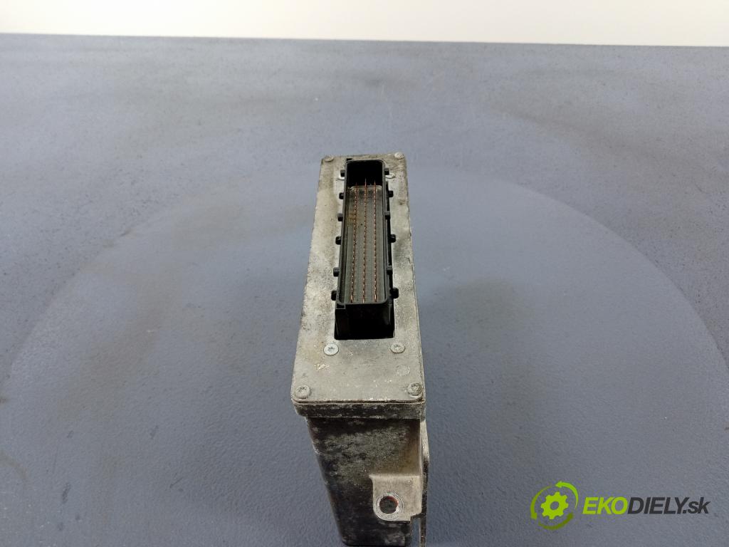 Saab 9-5 2003 riadiaca jednotka Motor: 5384037