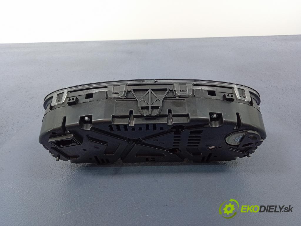 Skoda Fabia 2018 prístrojovka/ budíky 6V0920700D