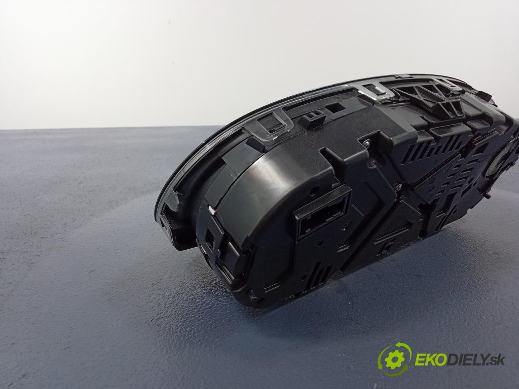 Skoda Fabia 2018 prístrojovka/ budíky 6V0920700D