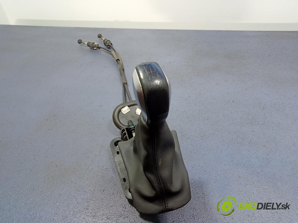 Peugeot 208 2014 Páka: Zmeny: 01