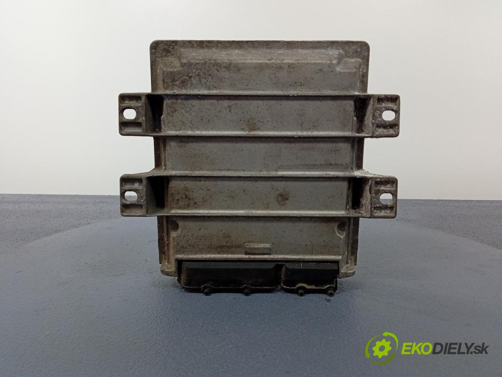 Rover 25 2000 riadiaca jednotka Motor: NNN100742