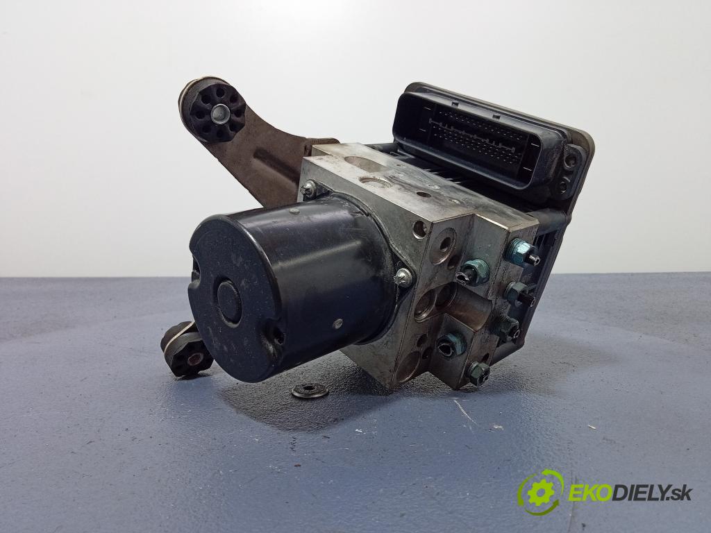 Bmw Seria 5 2010 čerpadlo ABS x 6797379