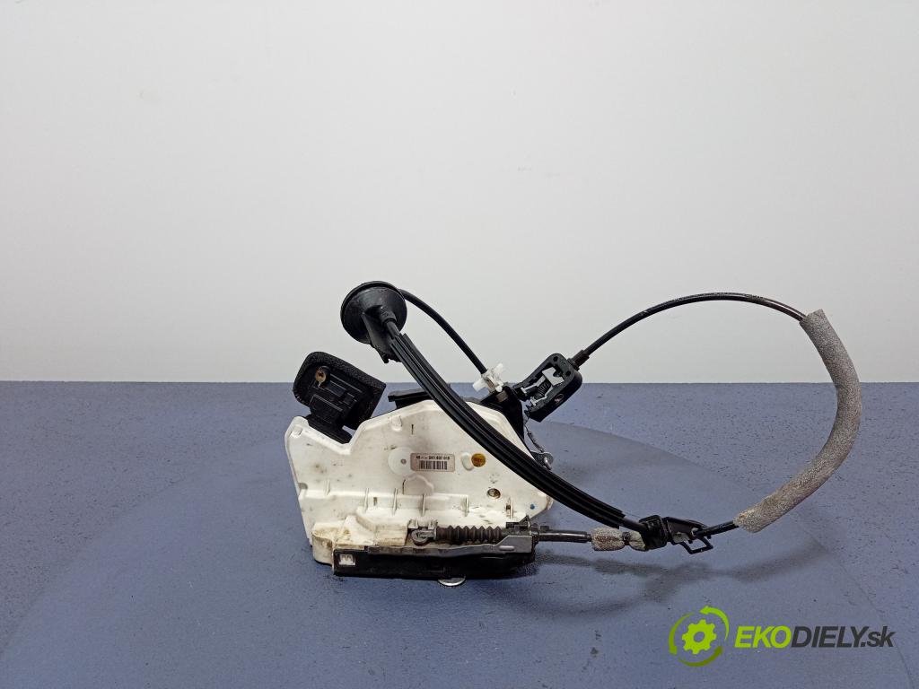 Vw Golf 2009 zámek dveře Přední v pravo: 5K1837016