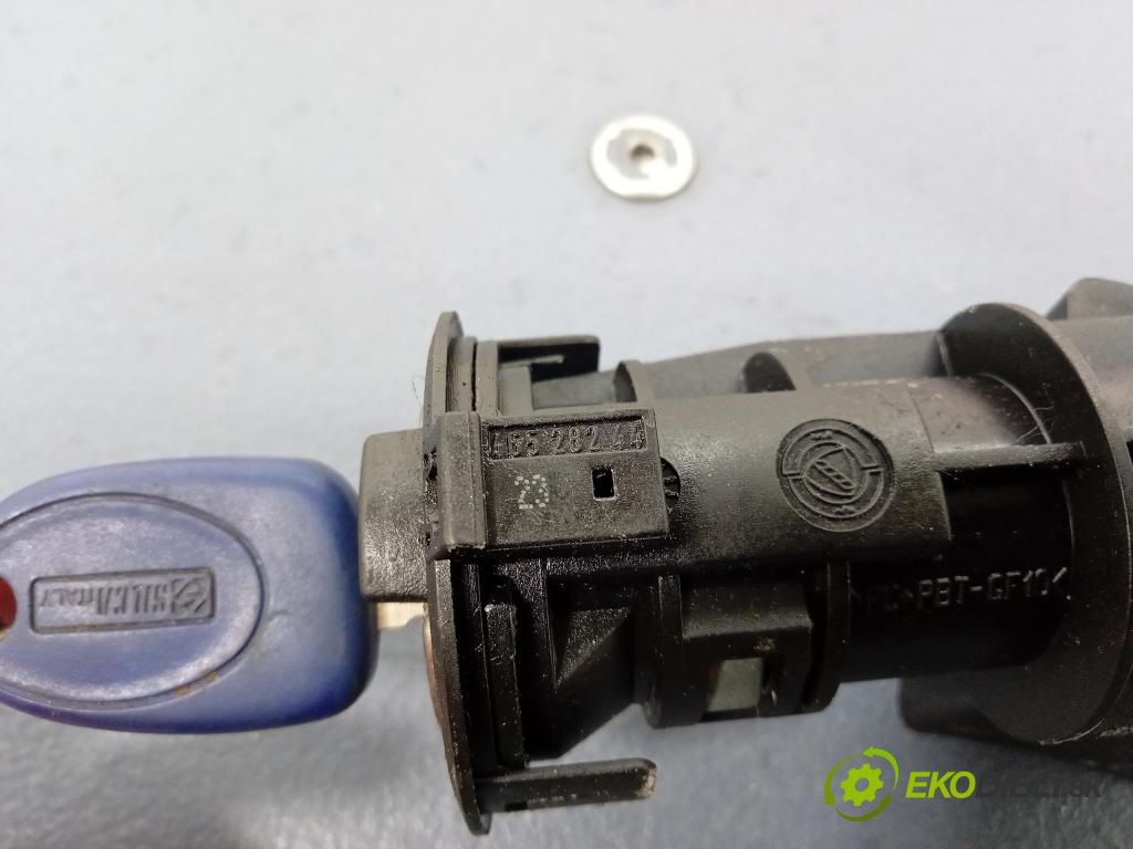 Fiat Punto 2003 riadiaca jednotka Motor: 55192093