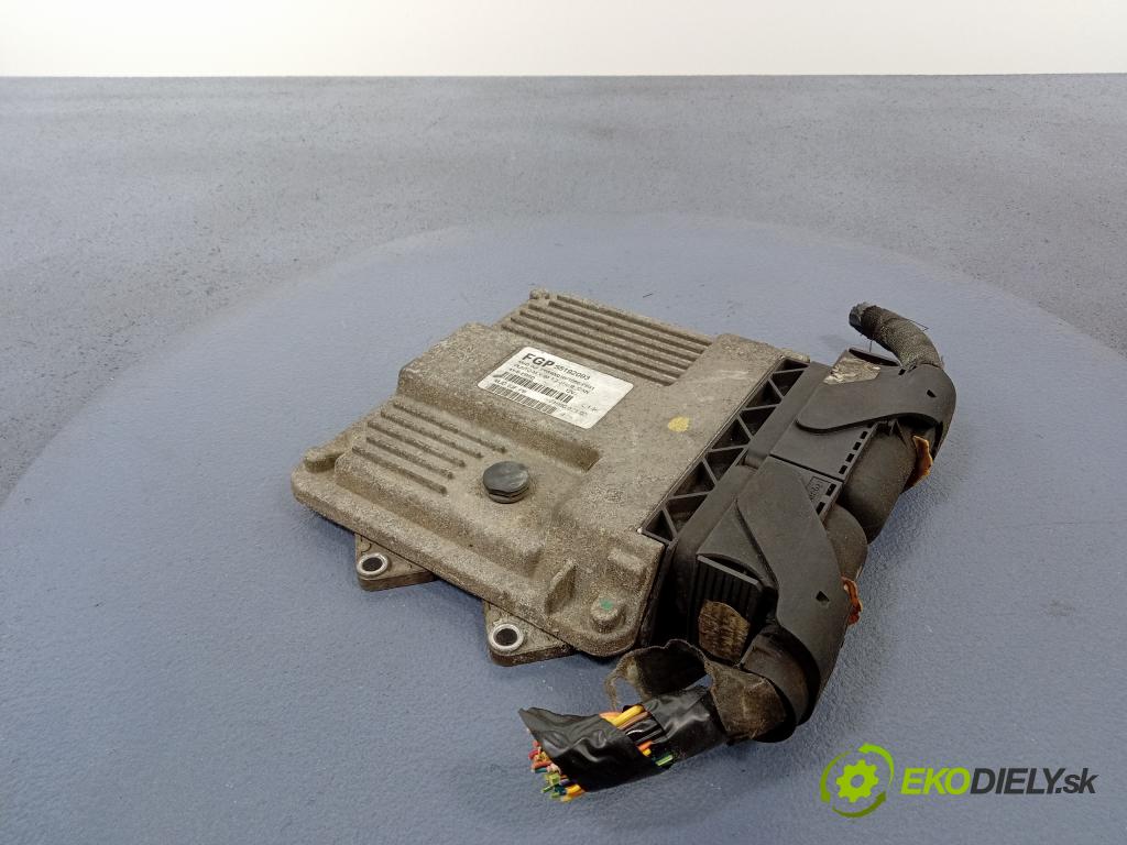 Fiat Punto 2003 riadiaca jednotka Motor: 55192093