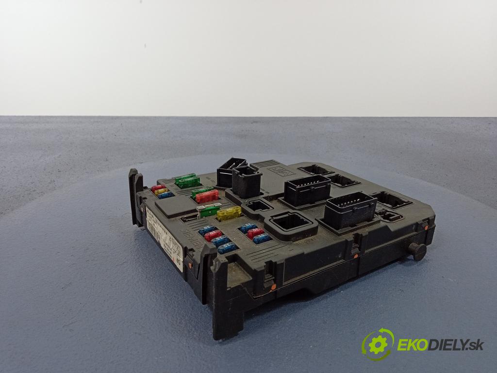 Peugeot 206 2003 skříňka Pojistky 9650584580