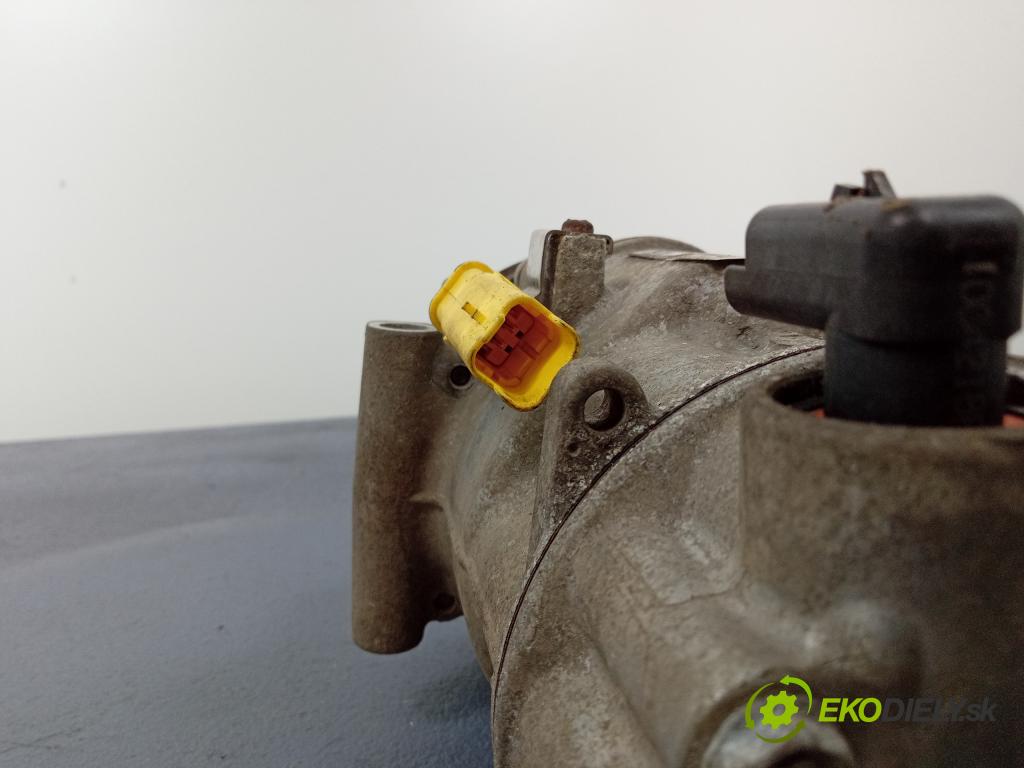 Peugeot 208 2014 kompresor Klimatizace: 9678656080