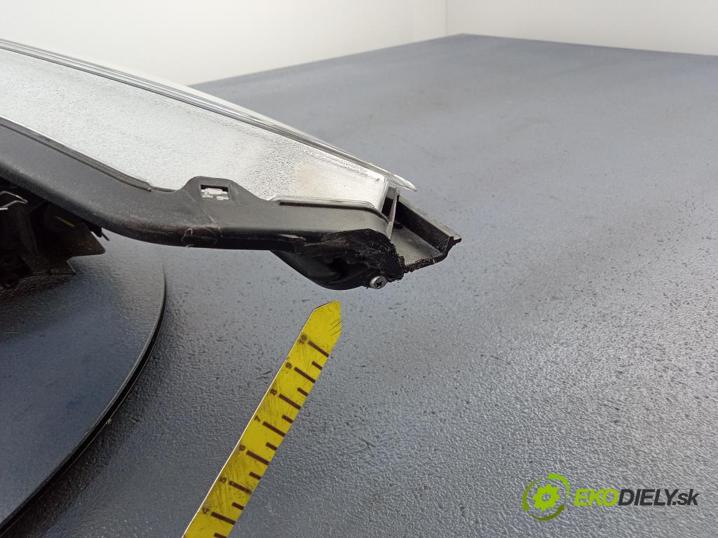 Honda Hr-v 0 Reflektor: v pravo: 100-18091