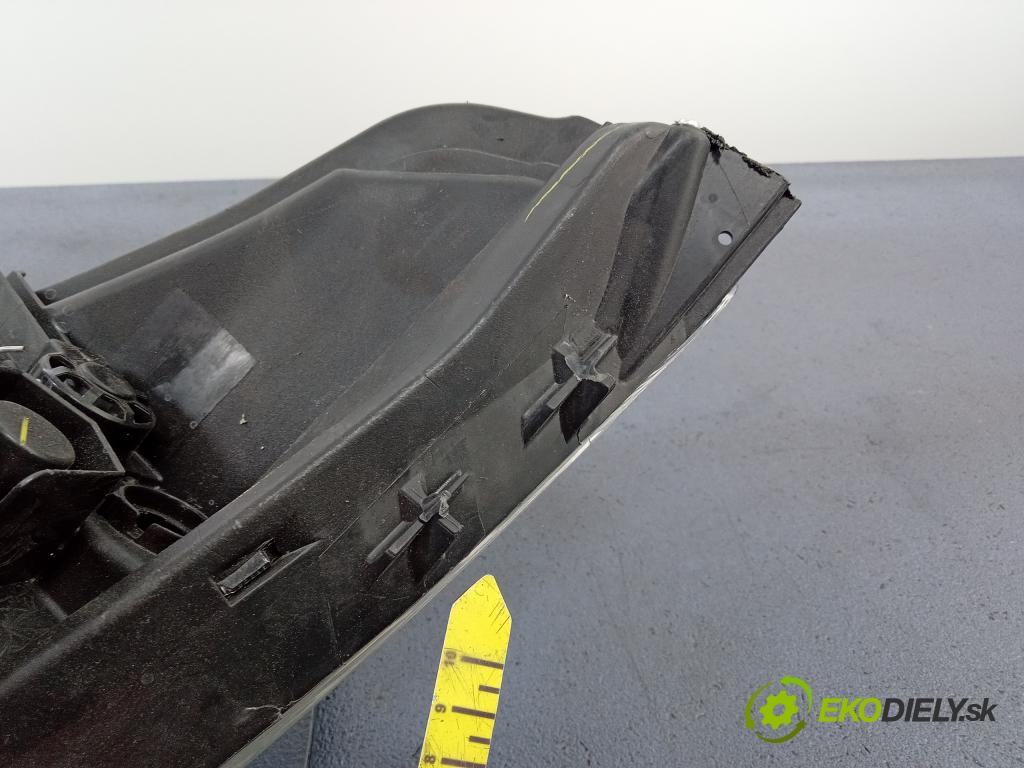 Honda Hr-v 0 Reflektor: v pravo: 100-18091