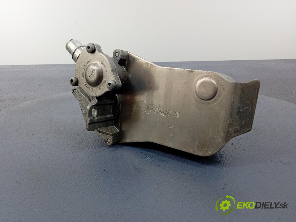 Bmw Seria 3 0 chladič oleja 7551647
