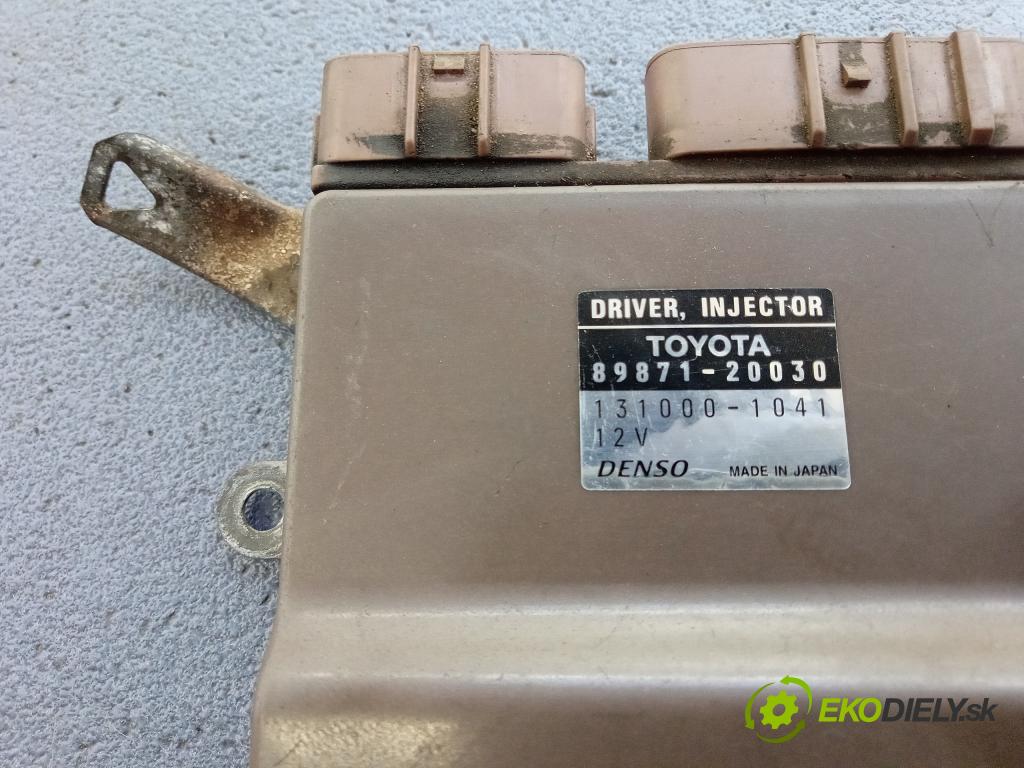 Toyota Rav4 2001 riadiaca jednotka Motor: 89871-20030