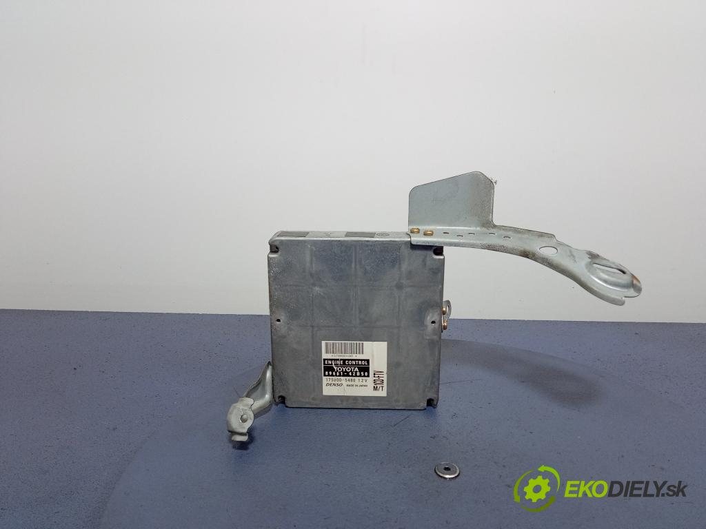 Toyota Rav4 2001 riadiaca jednotka Motor: 89661-42B50