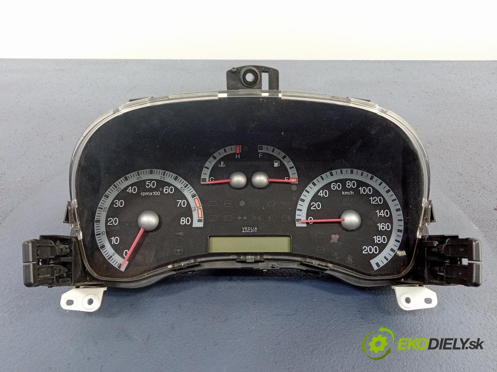 Fiat Punto 2001 prístrojovka/ budíky 46812972