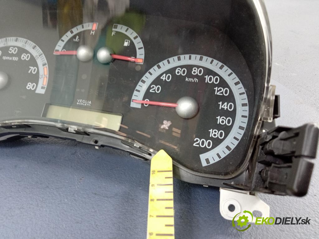 Fiat Punto 2001 prístrojovka/ budíky 46812972