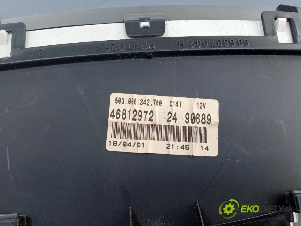 Fiat Punto 2001 prístrojovka/ budíky 46812972