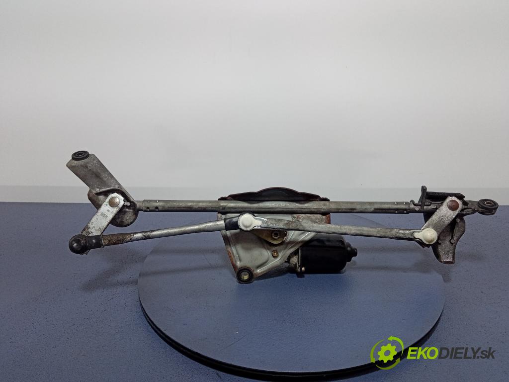 Toyota Rav4 2001 mechanizmus motor: Stierače: Predné 85110-42130