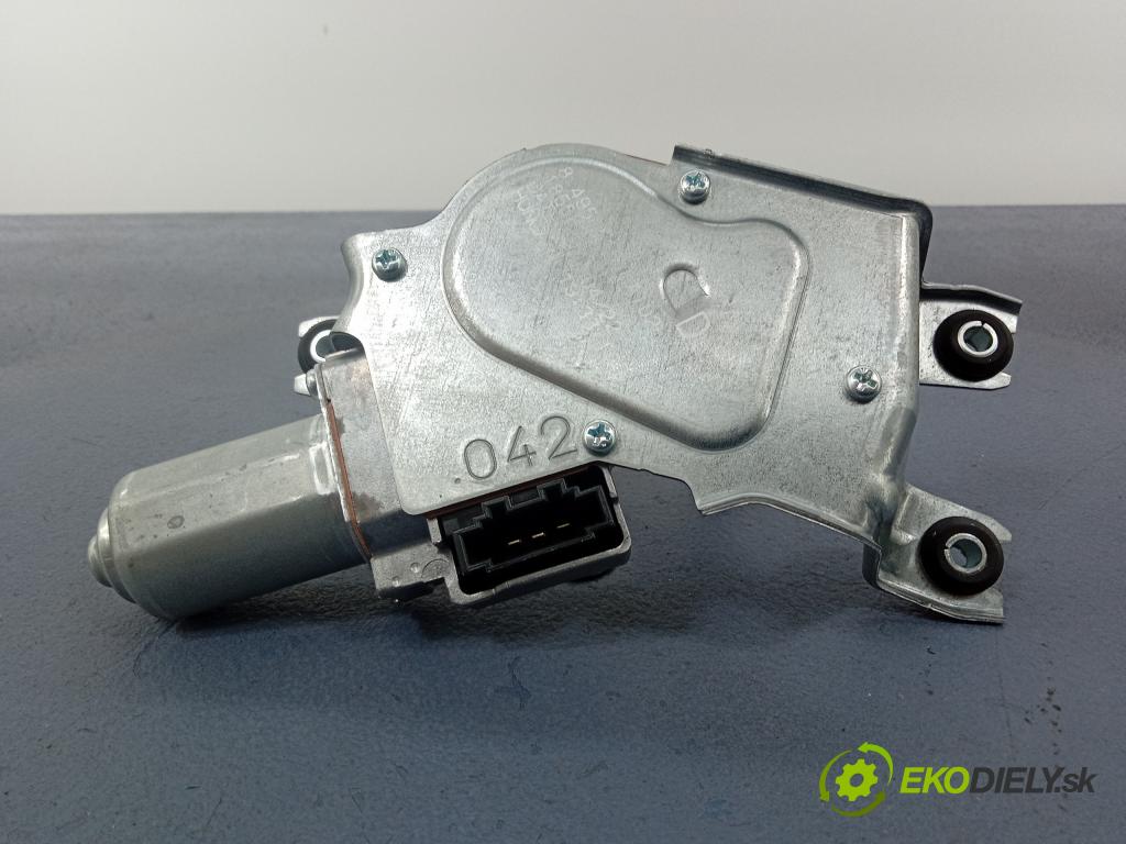 Bmw M1 2022 motor: Stierače: zad 8495516