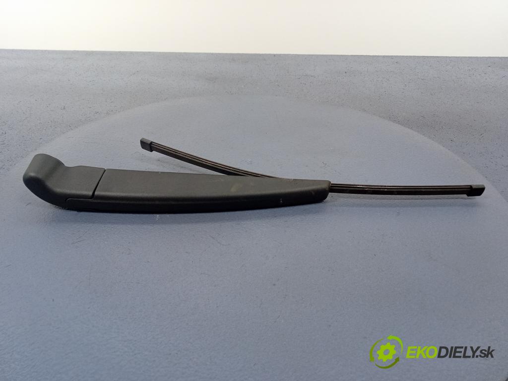 Bmw M1 2022 Paže: Stěrače: Zad: 7489776