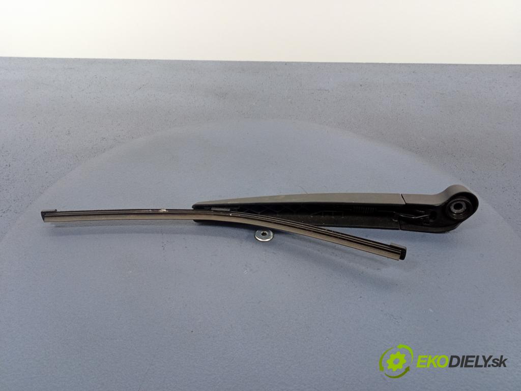Bmw M1 2022 Paže: Stěrače: Zad: 7489776
