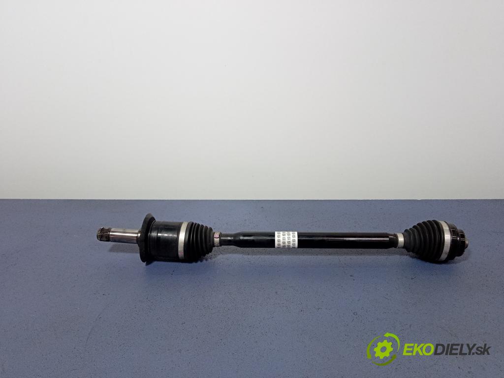 Bmw M1 2022 poloos ľavá zad 8679838