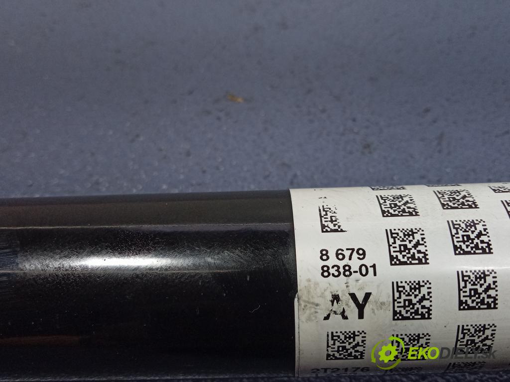 Bmw M1 2022 poloos Prava: zad 8679838