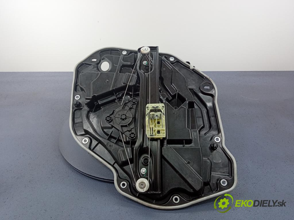 Bmw M1 2022 mechanismus stahování Sklenka: Zad: v pravo: 5A02FA8
