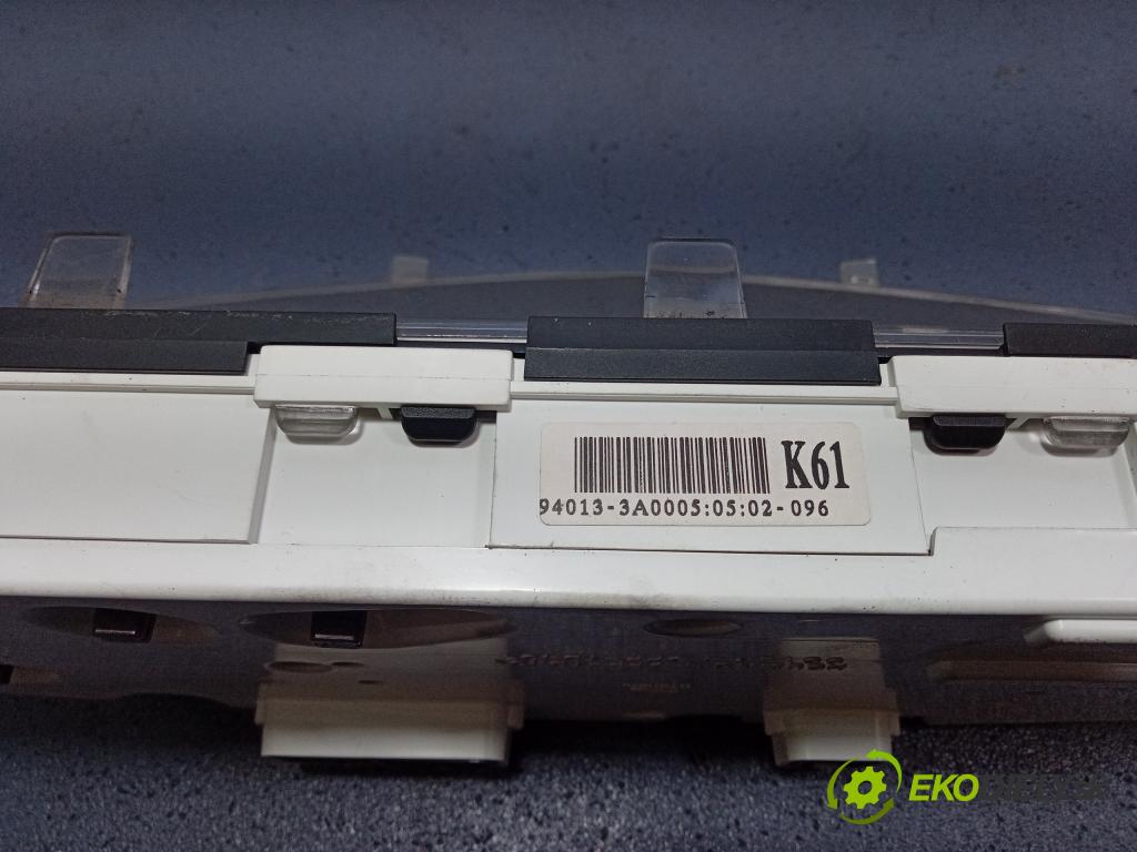 Hyundai Trajet 2005 prístrojovka/ budíky 94013-3A000