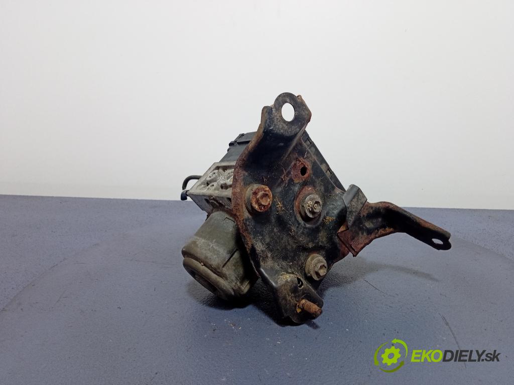 Toyota Corolla 2002 čerpadlo ABS x 89541-13040