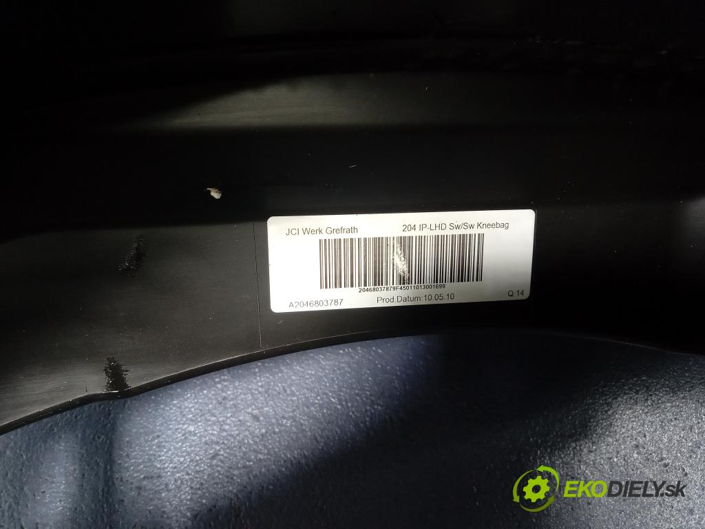 Mercedes C-klasa 2010 kokpit,pristrojová doska Distribúcia: A2046803787