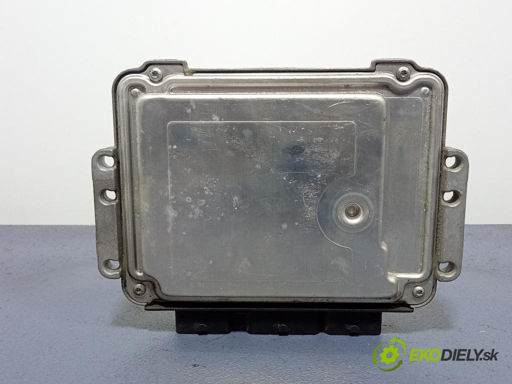 Renault Scenic 2004 riadiaca jednotka Motor: 0281011776