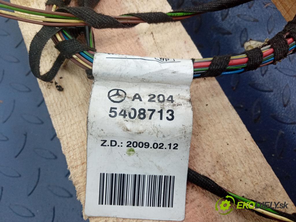 Mercedes C-klasa 2010 oko Do Přívěsy A2043100995