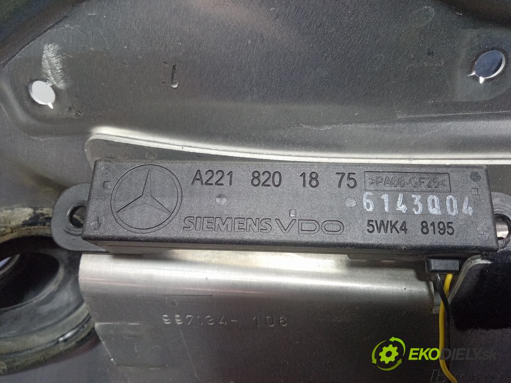 Mercedes S-klasa 2008 mechanismus stahování Sklenka: Zad: v pravo: 01