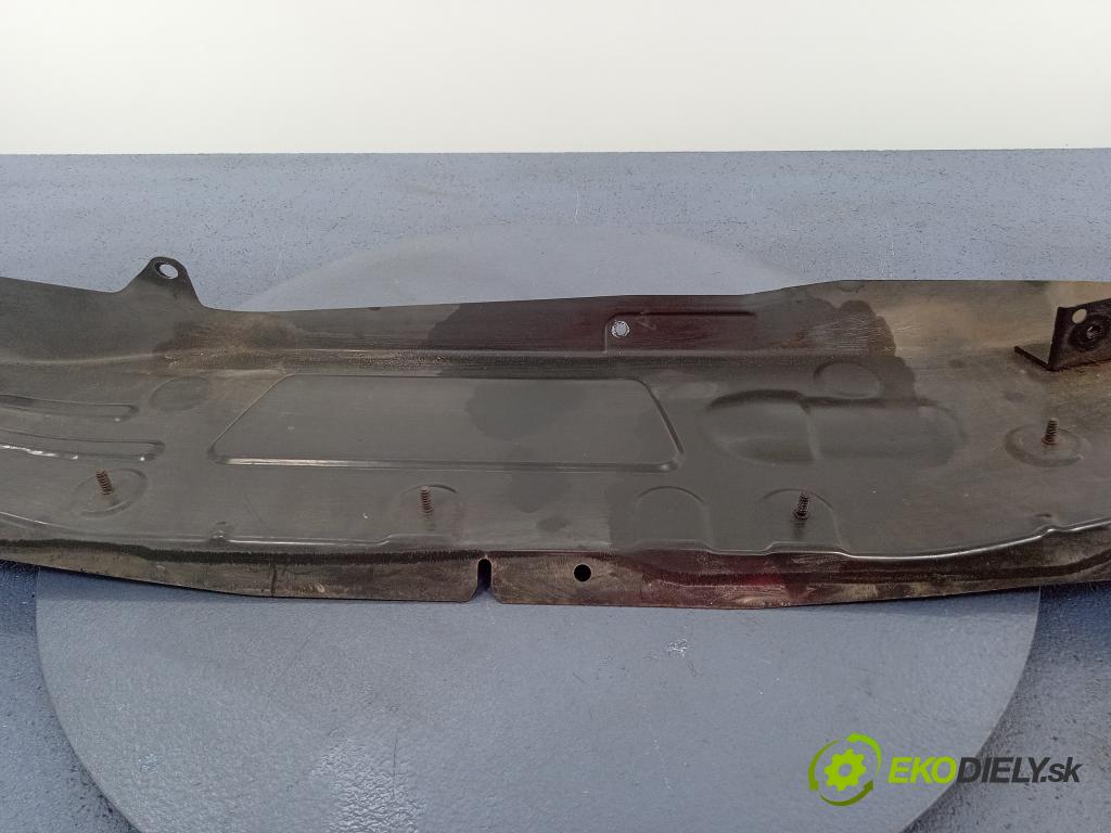 Nissan Qashqai 2008 torpédo 01